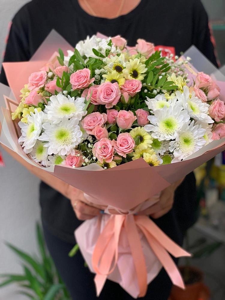 Букет цветов из: Розы и Хризантемы в Вахонино