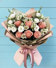 Букет цветов из:  Розы, Альстромерии и Лизиантусы в Вахонино