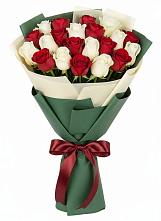 Букет Микс из красных и белых роз #REPLACE_PRED# Вахонино