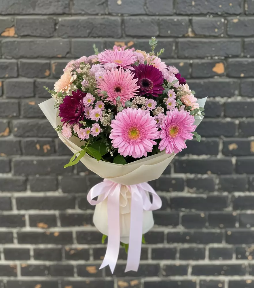 Букет цветов из: Герберы и Хризантемы в Вахонино