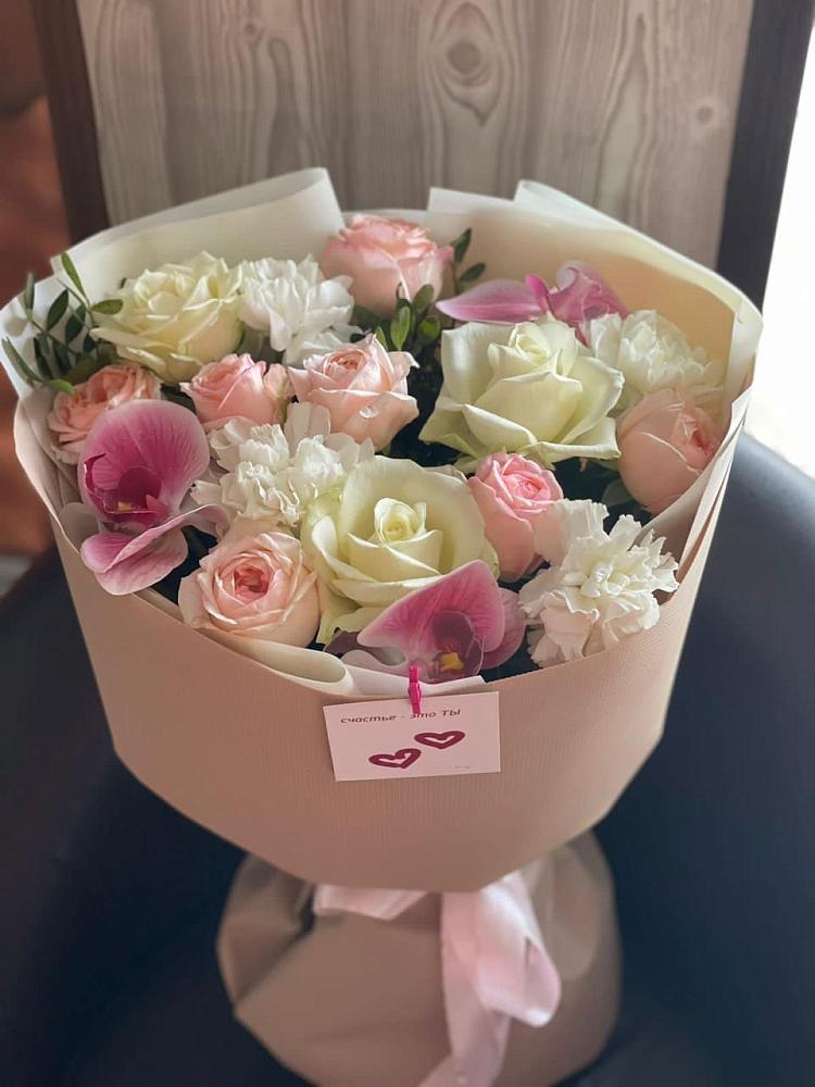 Букет цветов из: Орхидеи, Розы и Гвоздики в Вахонино