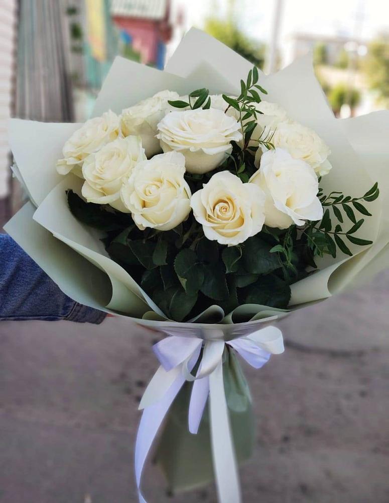 Букет Белые розы Проуд в Вахонино