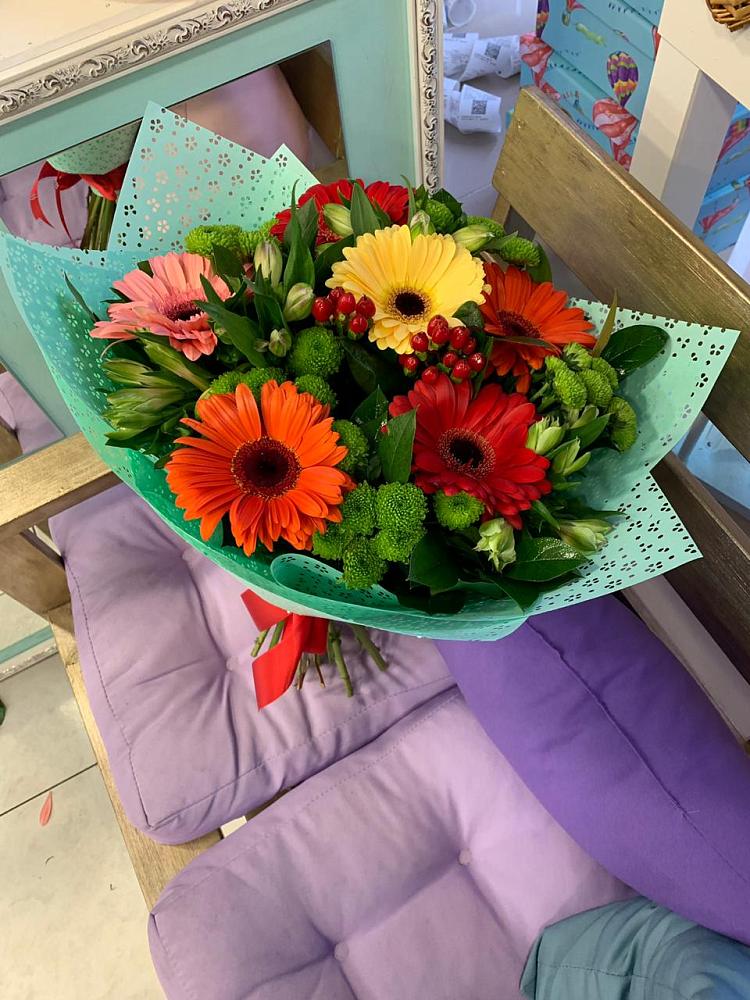 Букет цветов из: Герберы, Хризантемы и Альстромерии в Вахонино