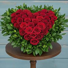 Цветочная композиция из Розы в виде сердца #REPLACE_PRED# Вахонино