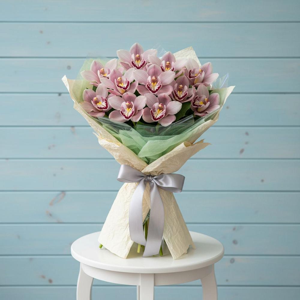 Букет цветов из: Орхидеи и Розы в Вахонино