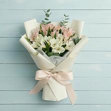 Букет цветов из:  Альстромерии в Вахонино