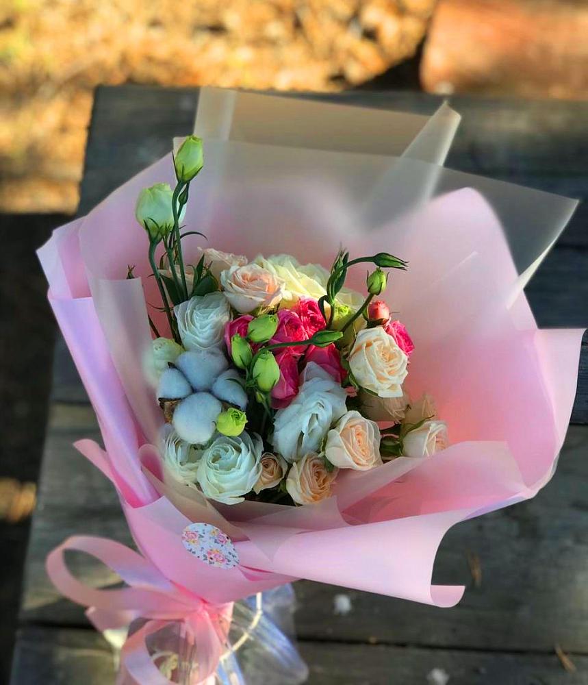 Букет цветов из: Розы и Лизиантусы в Вахонино