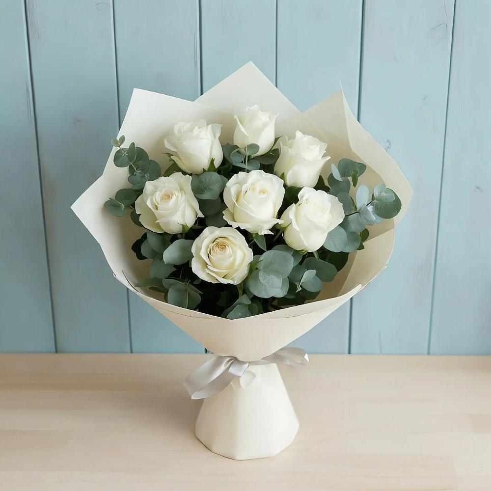 Букет Белые розы в Эвкалипте в Вахонино