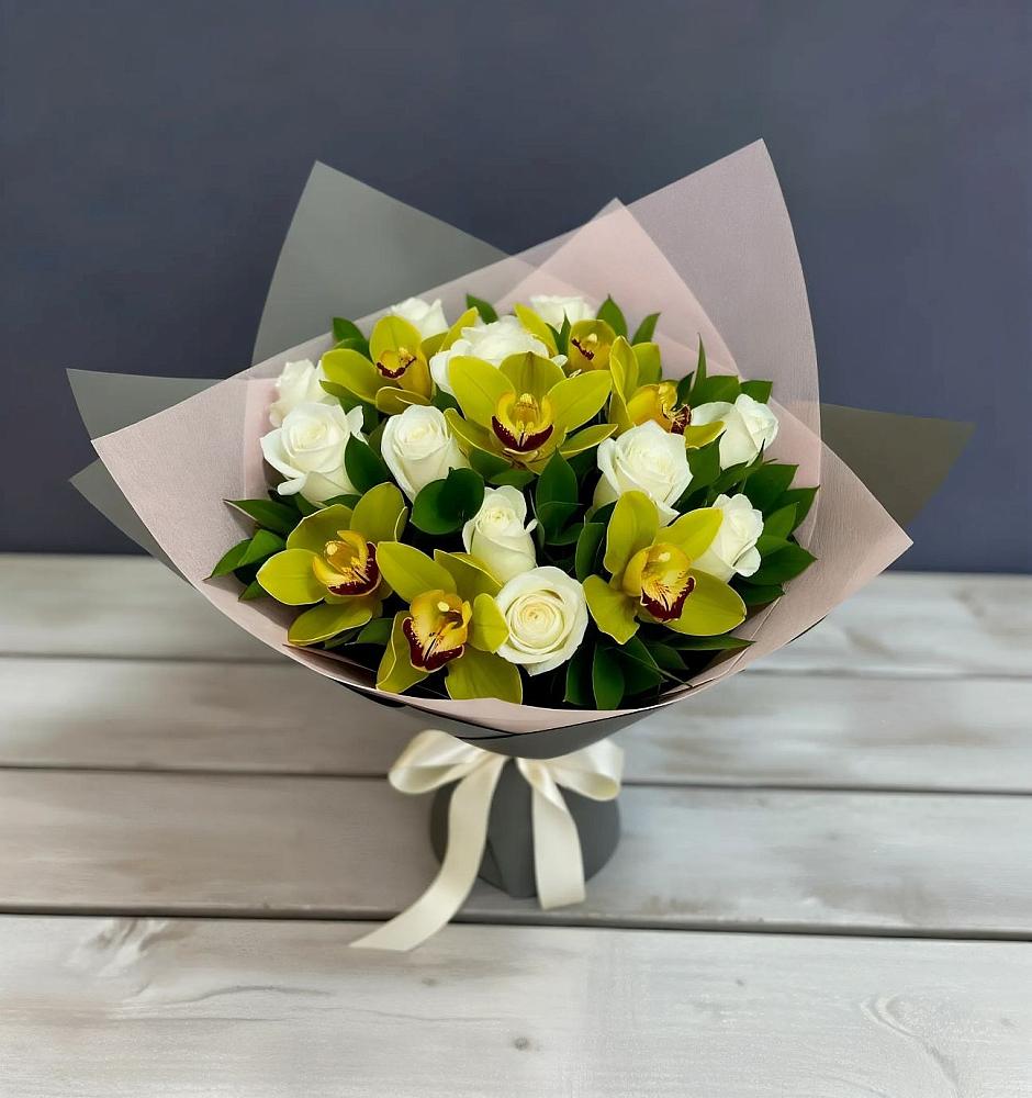 Букет цветов из: Орхидеи и Розы в Вахонино