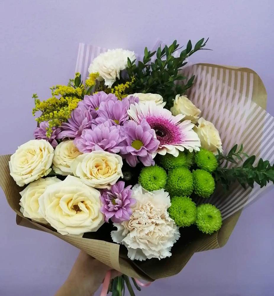 Букет цветов из: Хризантемы, Розы, Гвоздики и Герберы в Вахонино