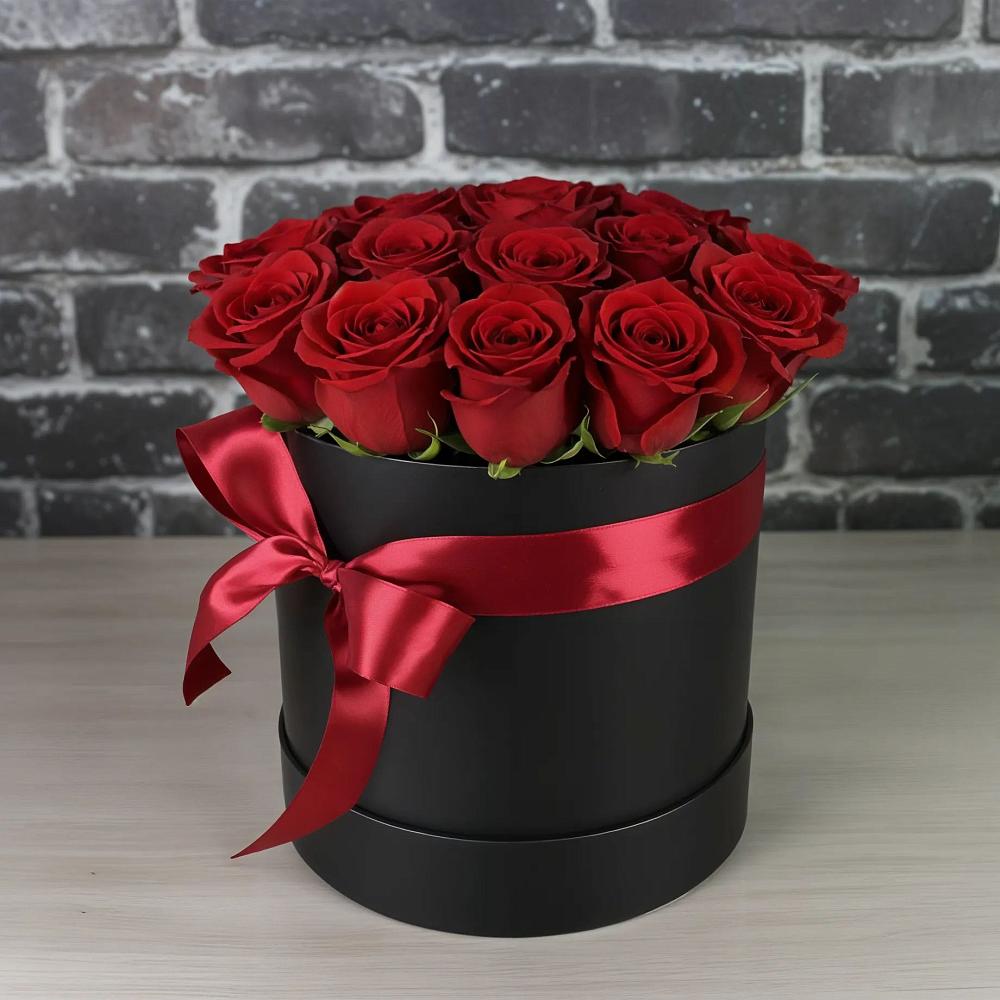 Цветочная композиция из Розы в шляпной коробке в Вахонино