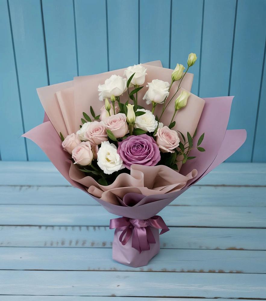 Букет цветов из: Розы и Лизиантусы в Вахонино